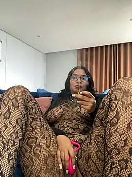 Snapshot of Indianbutter11 chatting on 10-16-25, 06:14 Indianbutter11 online show from 10-16-25, 06:14