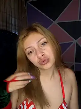 Snapshot of Emmily_Walker chatting on 12-19-25, 12:56 Emmily Walker online show from 12-19-25, 12:56