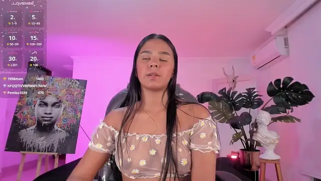 Snapshot of JANYLOVE__ chatting on 03-07-25, 02:01 JANYLOVE online show from 03-07-25, 02:01