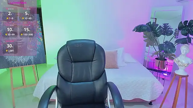 Snapshot of JANYLOVE__ chatting on 03-19-26, 10:52 JANYLOVE online show from 03-19-26, 10:52