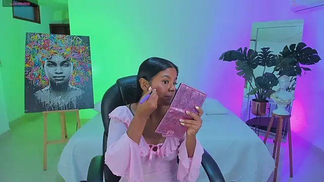 Snapshot of JANYLOVE__ chatting on 04-15-26, 10:55 JANYLOVE online show from 04-15-26, 10:55