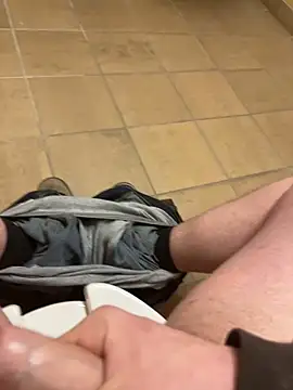 Snapshot of Bolo23693 chatting on 02-07-25, 01:01 Bolo23693 online show from 02-07-25, 01:01