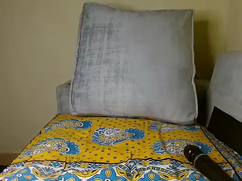 lavishh linds online show from 03-12-25, 04:30