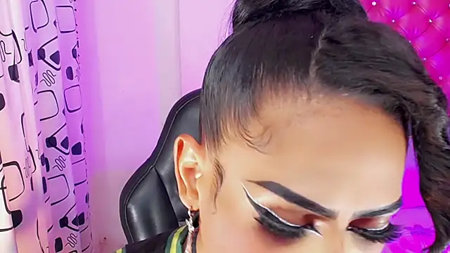 Snapshot of Aslhy_Goddessx chatting on 10-03-25, 03:36 Aslhy Goddessx online show from 10-03-25, 03:36