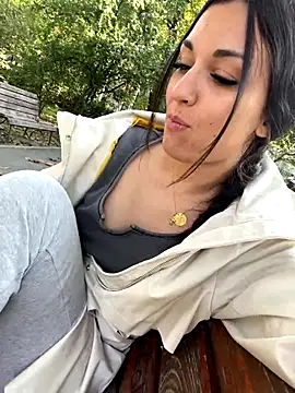 AlexandraRand online show from 10-22-25, 09:31