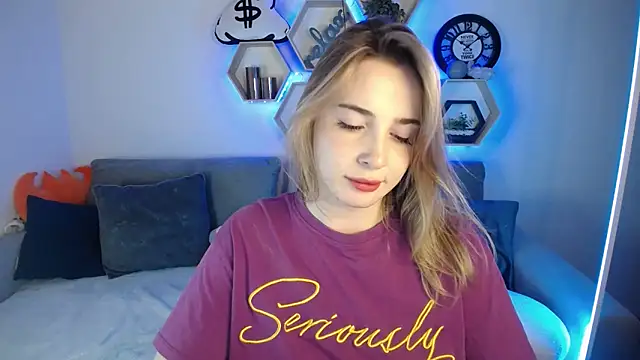 SabrinViolet online show from 12-22-24, 12:16