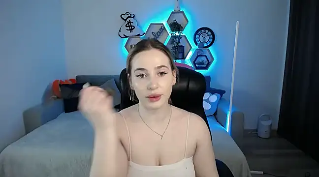 SabrinViolet online show from 03-04-25, 09:07