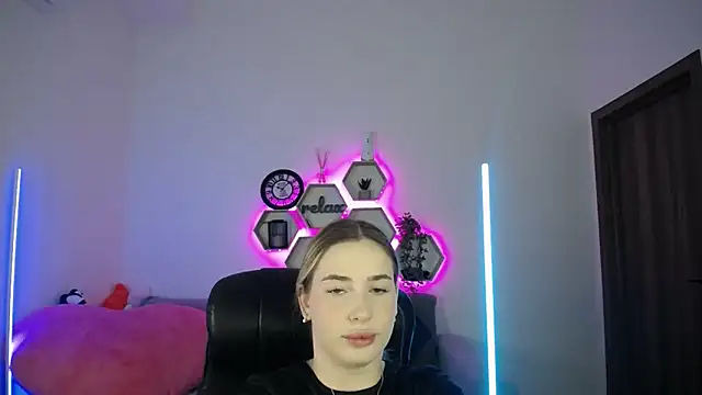 SabrinViolet online show from 10-05-25, 08:12