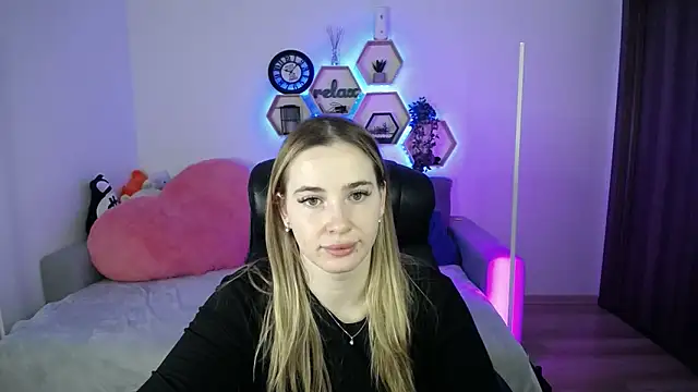 SabrinViolet online show from 02-24-26, 09:07