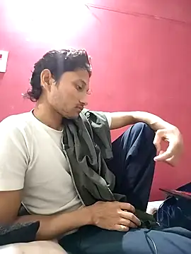 Snapshot of Indiandaddy11 chatting on 02-13-25, 12:43 Indiandaddy11 online show from 02-13-25, 12:43