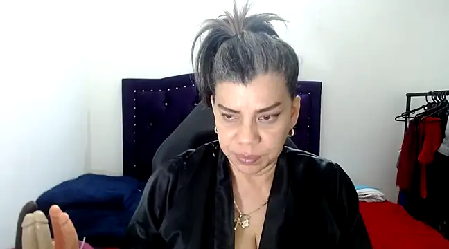 vikyadams online show from 03-23-25, 01:42