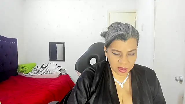 vikyadams online show from 10-06-25, 01:58