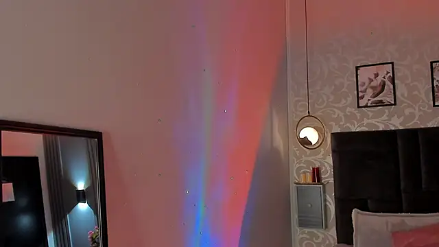 Luna  Ponce online show from 02-05-25, 05:53