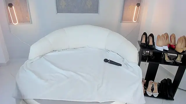 Sara Gomez online show from 03-02-26, 07:43