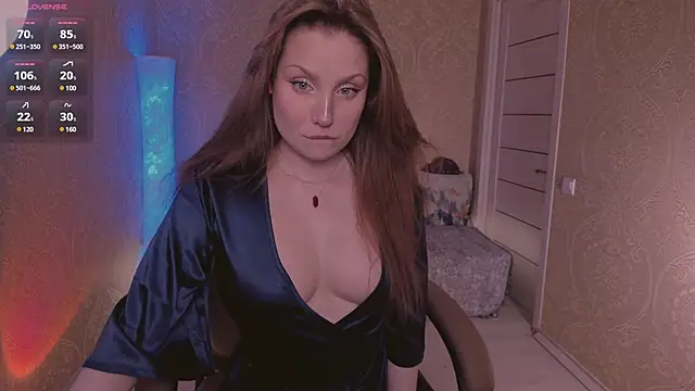 Snapshot of Eesmaaarrr chatting on 12-24-24, 10:17 Eesmaaarrr online show from 12-24-24, 10:17