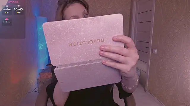 Snapshot of Eesmaaarrr chatting on 01-05-25, 11:12 Eesmaaarrr online show from 01-05-25, 11:12