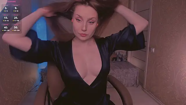 Snapshot of Eesmaaarrr chatting on 03-10-25, 10:34 Eesmaaarrr online show from 03-10-25, 10:34