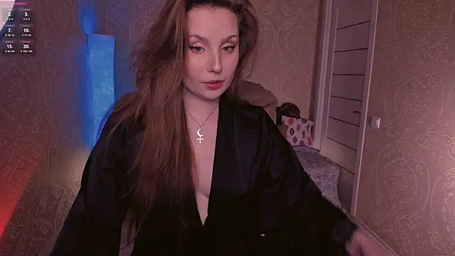 Snapshot of Eesmaaarrr chatting on 09-10-25, 10:43 Eesmaaarrr online show from 09-10-25, 10:43