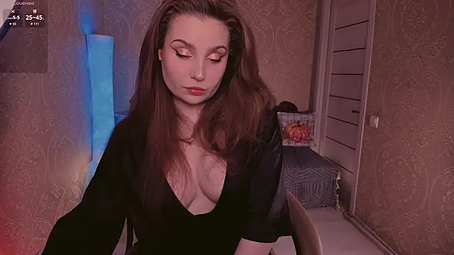 Snapshot of Eesmaaarrr chatting on 10-23-25, 11:24 Eesmaaarrr online show from 10-23-25, 11:24