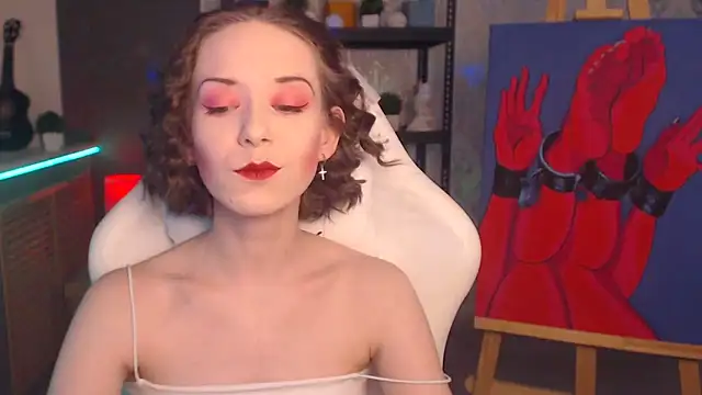 Snapshot of FascinatingEyess chatting on 10-09-25, 06:17 FascinatingEyess online show from 10-09-25, 06:17