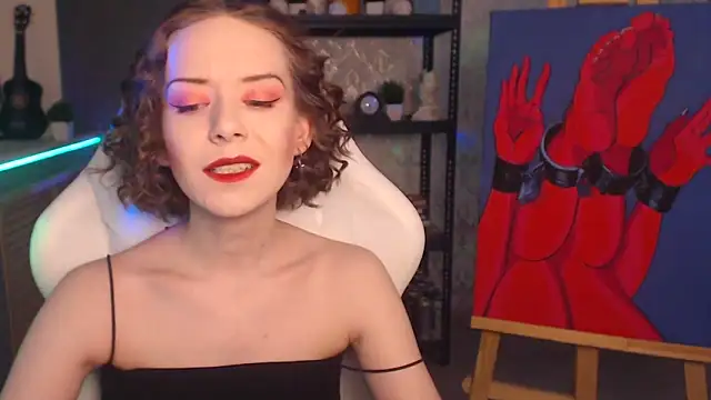 Snapshot of FascinatingEyess chatting on 10-11-25, 07:45 FascinatingEyess online show from 10-11-25, 07:45