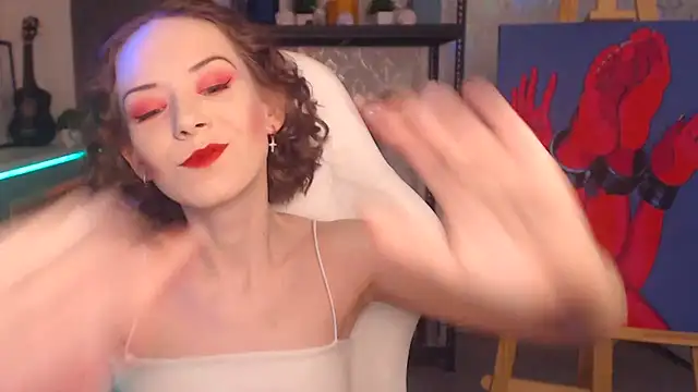 Snapshot of FascinatingEyess chatting on 11-08-25, 06:29 FascinatingEyess online show from 11-08-25, 06:29