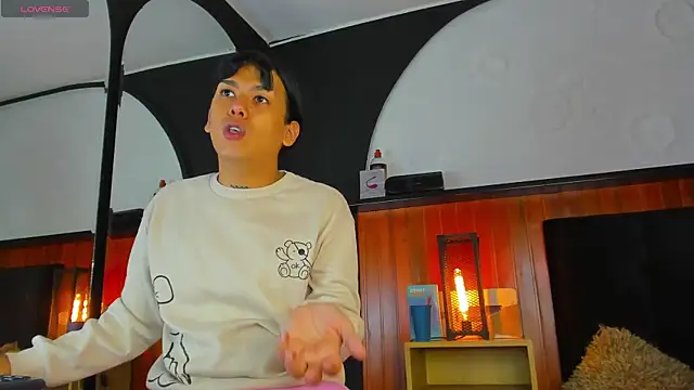 yossi peach cute online show from 05-19-26, 08:37