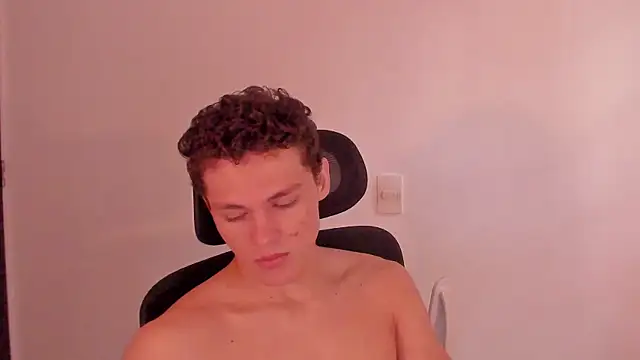 Snapshot of laurent_nova chatting on 03-21-26, 09:07 laurent nova online show from 03-21-26, 09:07