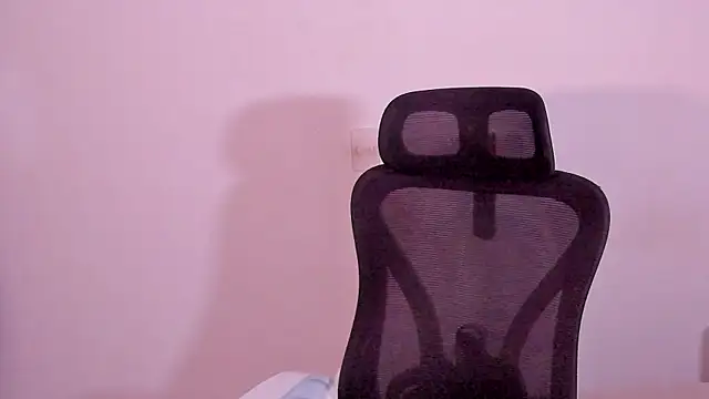 Snapshot of laurent_nova chatting on 03-27-26, 08:26 laurent nova online show from 03-27-26, 08:26