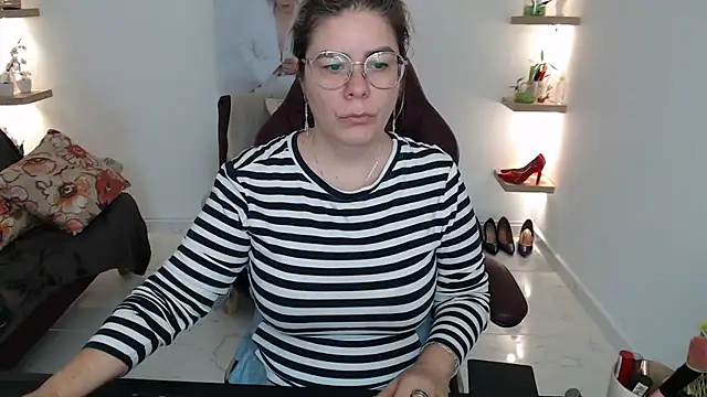 zehra sanem online show from 04-30-26, 01:50