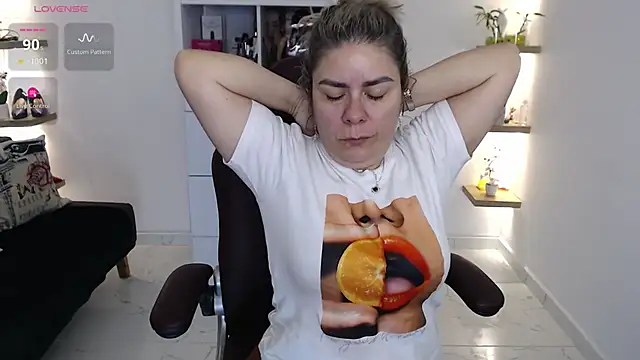 zehra sanem online show from 06-15-26, 02:08