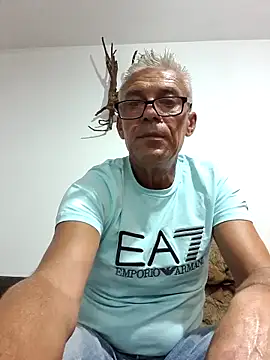 Picolo4111 online show from 09-19-25, 06:30