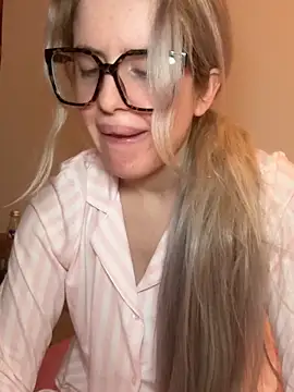 Holly-Glamour online show from 02-04-26, 03:23