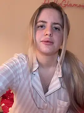 Holly-Glamour online show from 02-14-26, 01:46