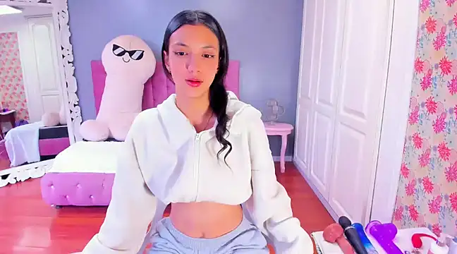 Iris Stone  online show from 01-17-25, 01:35