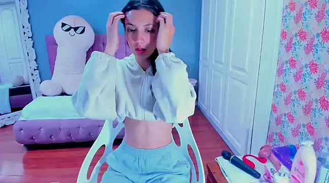 Iris Stone  online show from 01-17-25, 08:22