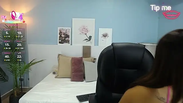 katy ruiz online show from 06-17-26, 04:37