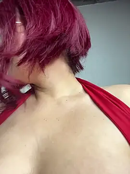 Snapshot of VioletPearson chatting on 02-28-26, 10:05 VioletPearson online show from 02-28-26, 10:05