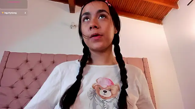 Snapshot of xanna_sweet chatting on 12-10-24, 12:50 xanna sweet online show from 12-10-24, 12:50