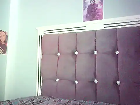 Cryaluna online show from 03-15-26, 05:35