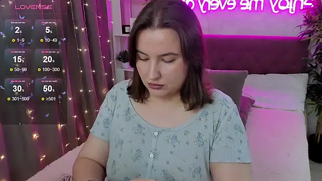 FeralPeach online show from 11-12-25, 05:08