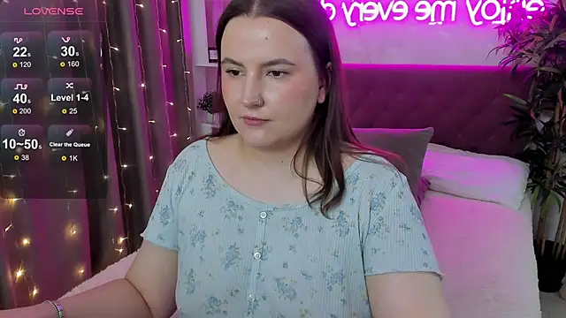 Snapshot of FeralPeach chatting on 05-16-26, 10:36 FeralPeach online show from 05-16-26, 10:36