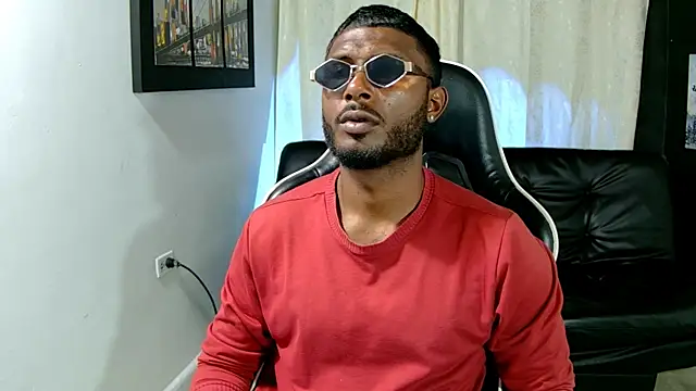 Snapshot of Black_indiian chatting on 01-12-26, 06:24 Black indiian online show from 01-12-26, 06:24