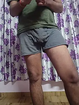 Snapshot of Collegeboywithbigweapan21 chatting on 07-19-26, 04:54 Collegeboywithbigweapan21 online show from 07-19-26, 04:54