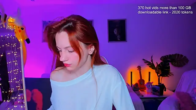 Alyssa Smitt online show from 11-21-25, 01:15