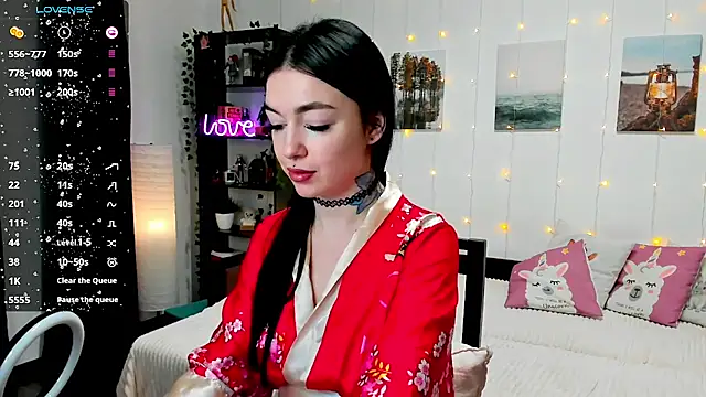 Snapshot of Magic_Allie chatting on 01-27-25, 07:46 Magic Allie online show from 01-27-25, 07:46