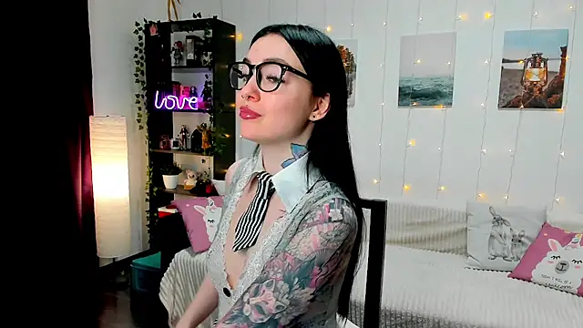 Snapshot of Magic_Allie chatting on 02-19-25, 08:20 Magic Allie online show from 02-19-25, 08:20