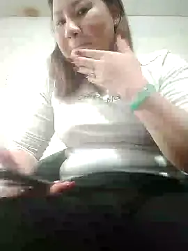 Snapshot of Rose_DiDi chatting on 01-15-25, 09:56 Rose DiDi online show from 01-15-25, 09:56