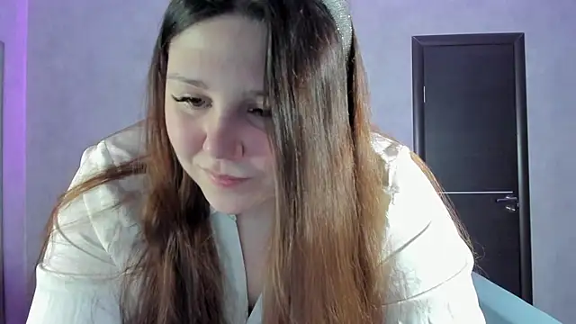 Snapshot of Ruth_Oliver chatting on 12-31-24, 01:04 Ruth Oliver online show from 12-31-24, 01:04