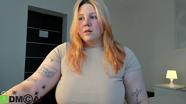 Snapshot of Ruth_Oliver chatting on 10-23-25, 09:19 Ruth Oliver online show from 10-23-25, 09:19